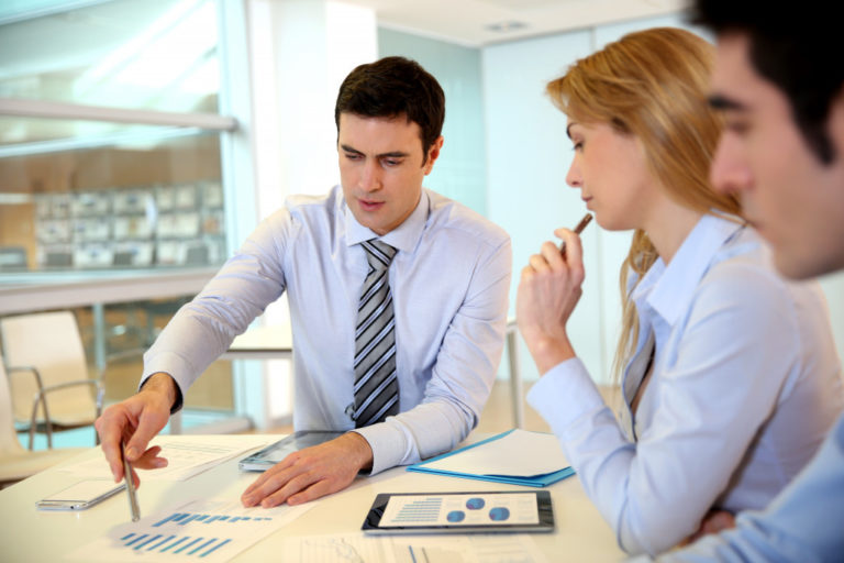 employee using tech in business