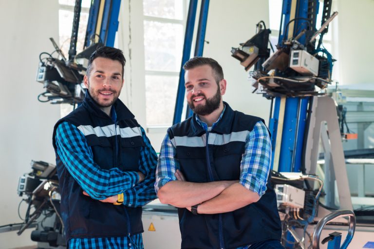 experts working in the tech manufacturing industry